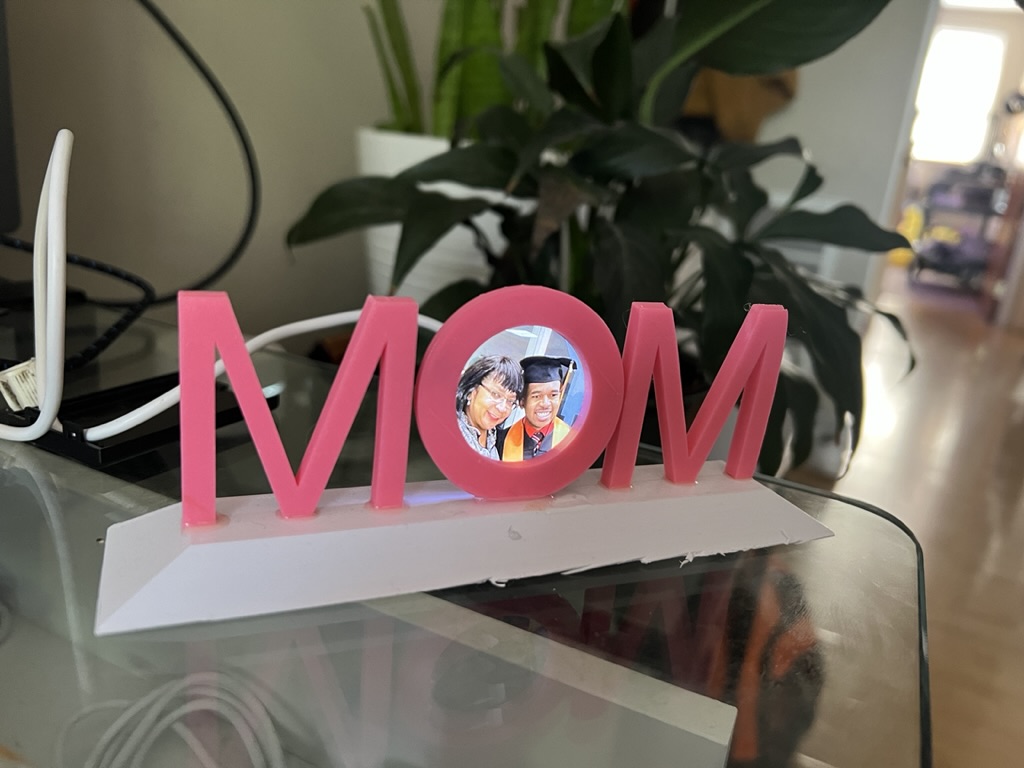 ESP32 Digital Mom Sign